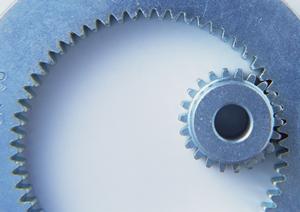 打ち抜き加工のサイズの限界に挑む